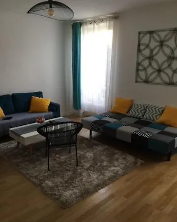 Maison Bourgeoise Avec Piscine Et Jaccuzi בונדי
